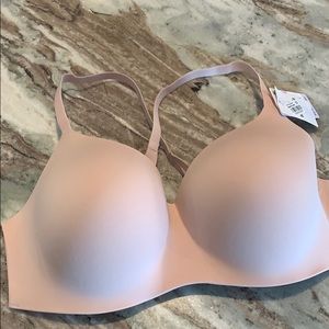 B.tempt’d light pink bra 38D- wire free.